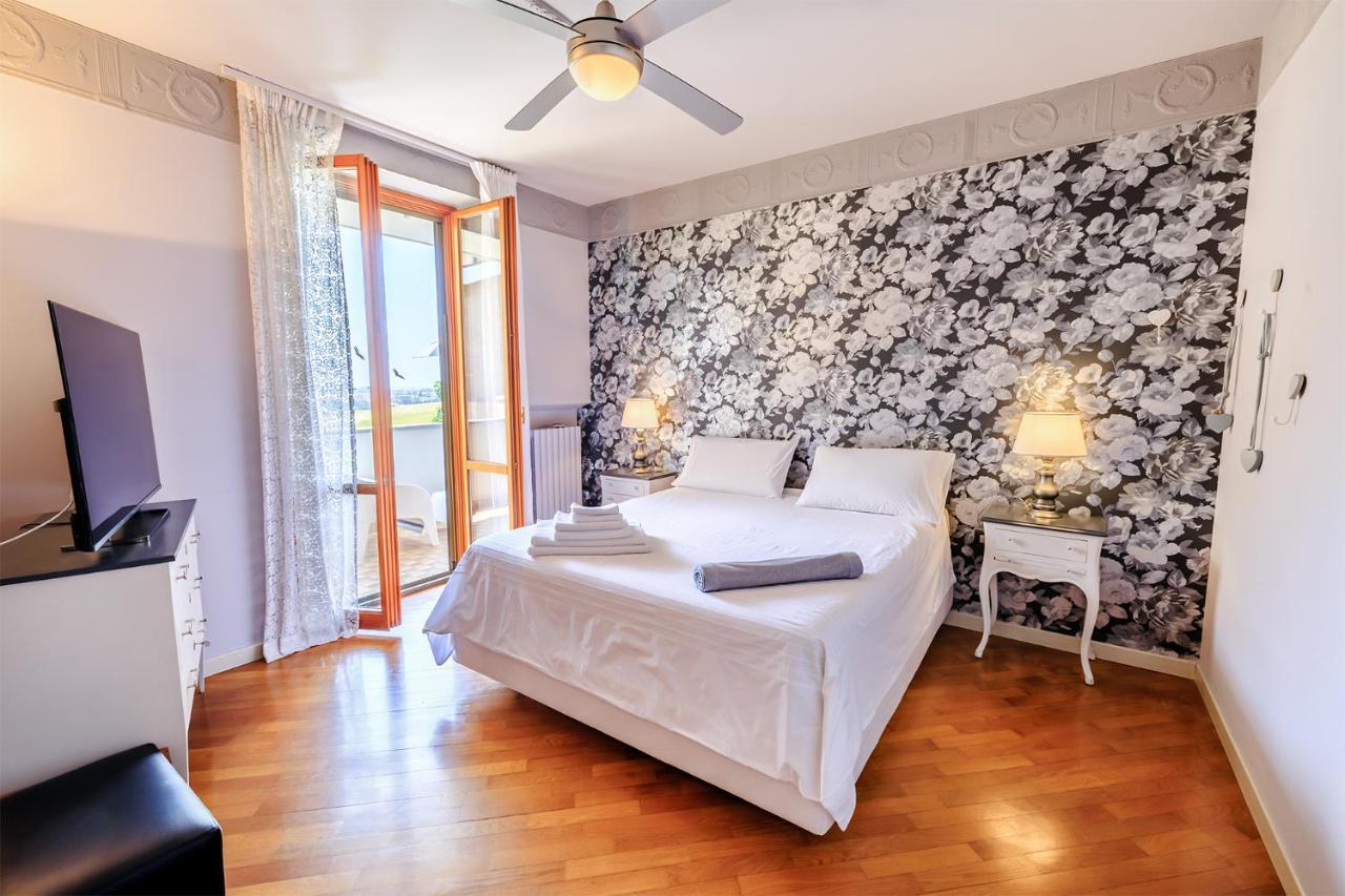 B&B Il Tiglio Porto SantʼElpidio エクステリア 写真